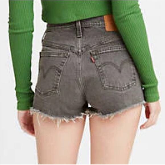 Levi’s 501 Original Short in Cabo Rise Frayed Raw Cut Hem Women’s Sz 26 - Picture 3 of 8